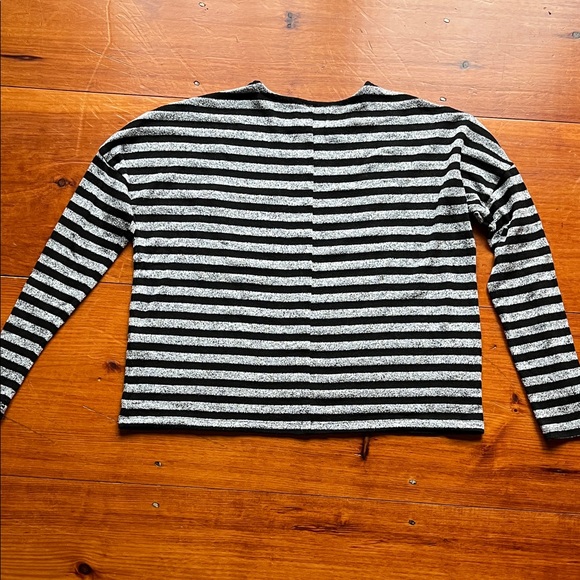 Lucky Brand Sweater - Picture 2 of 8